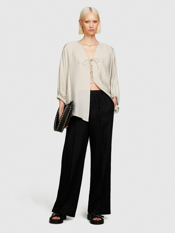 Sisley - %100 Keten Beli Büzgülü Önü Pileli Geniş Paça Pantolon Kadın Siyah Pantolon - 324P4AGHLF03U