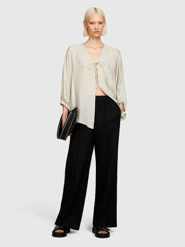 Sisley - %100 Keten Beli Lastikli Önü Pileli Geniş Paça Pantolon Kadın Siyah Pantolon - 325P4AGHLF03U