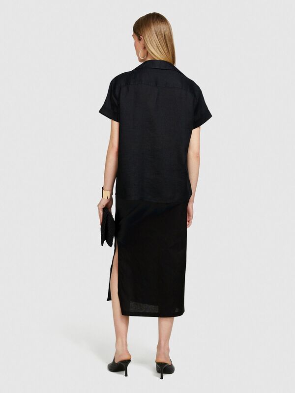 Sisley - %100 Keten Düğmeli Göğüs Cepli Kısa Kollu Gömlek Kadın Siyah Gömlek - 324P5BMLLQ042
