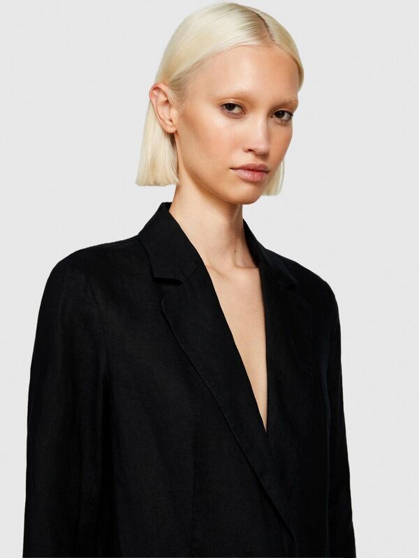 %100 Keten Kapaklı Cep Tasarımı Tek Düğmeli Blazer Ceket Kadın Siyah Ceket - 324P2AGHLW019 %100 Keten Kapaklı Cep Tasarımı Tek Düğmeli Blazer Ceket Kadın Siyah Ceket - 324P2AGHLW019