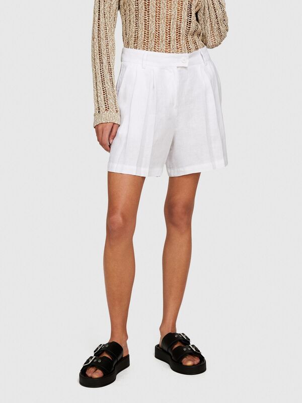 %100 Keten Önü Çift Pileli Şort Kadın Beyaz Şort - 324P4AGHL9013