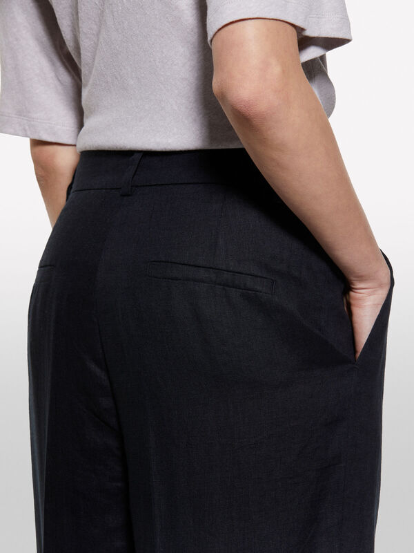 Sisley - %100 Keten Önü Pile Detaylı Yüksek Bel Jogger Pantolon Kadın Siyah Pantolon - 325P4AGHLF06R