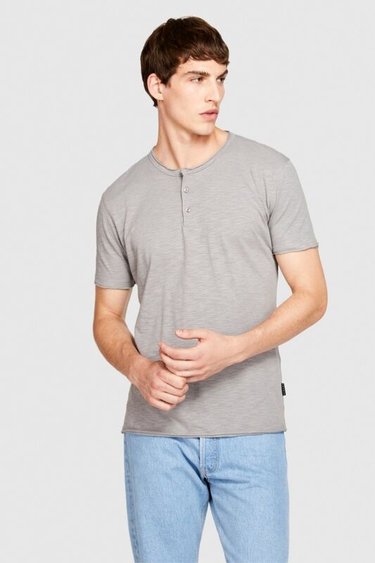 %100 Koton Slim Fit Düğme Detayli Slub T-Shirt Erkek Siyah T-Shirt - 323A3YR7S1009