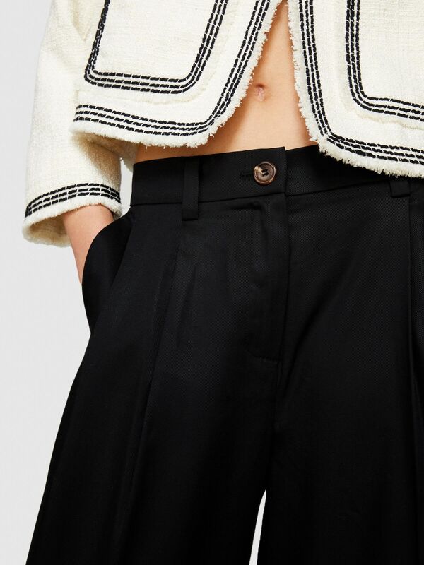 %100 Liyosel Önü Çift Pileli Arkası Biyeli Cepli Pantolon Kadın Siyah Pantolon - 324P483GLF05A