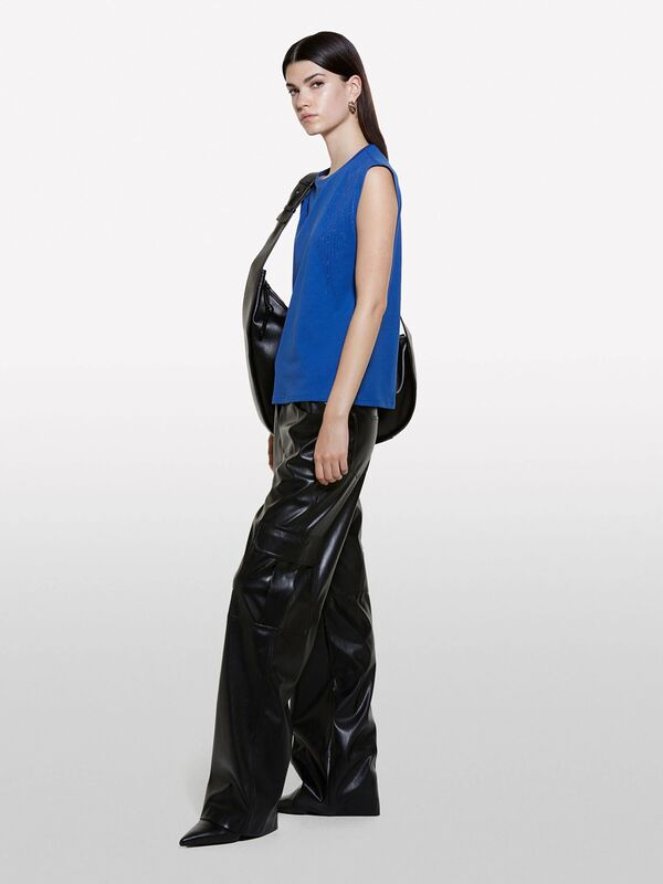 %100 Pamuk Aplikeli Bisiklet Yaka Kolsuz Bluz Kadın Saks Mavisi Bluz - 324A351SL106J