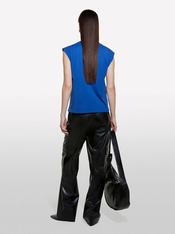 %100 Pamuk Aplikeli Bisiklet Yaka Kolsuz Bluz Kadın Saks Mavisi Bluz - 324A351SL106J