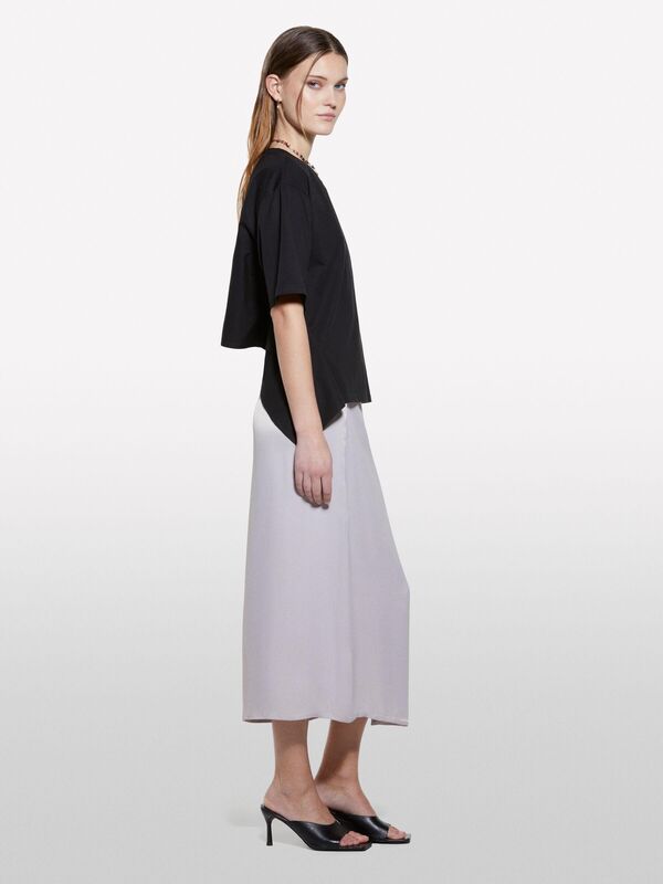 %100 Pamuk Arkası Bağcıklı Bisiklet Yaka Regular Fit T-Shirt Kadın Siyah T-Shirt - 325P3F1QL107K