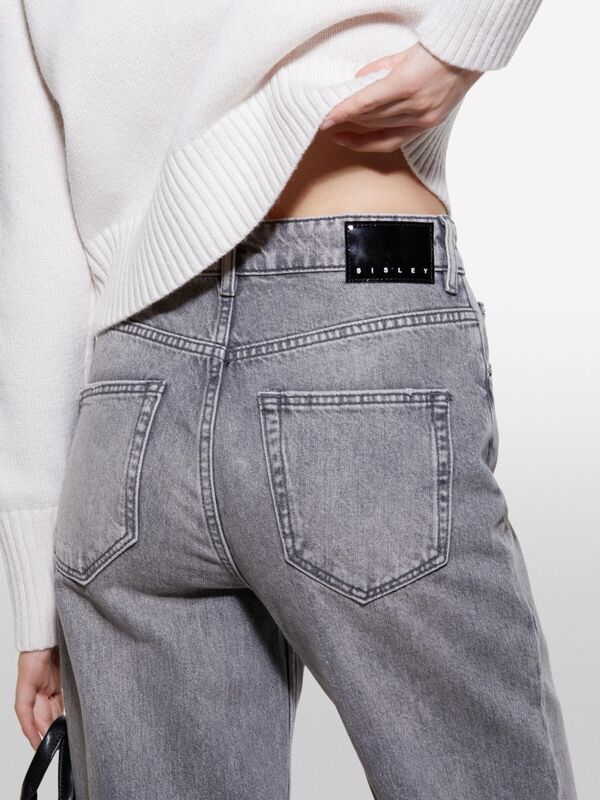%100 Pamuk Beş Cepli Geniş Paça Normal Bel Denim Pantolon Kadın Siyah Pantolon - 324A4YRZLE03W
