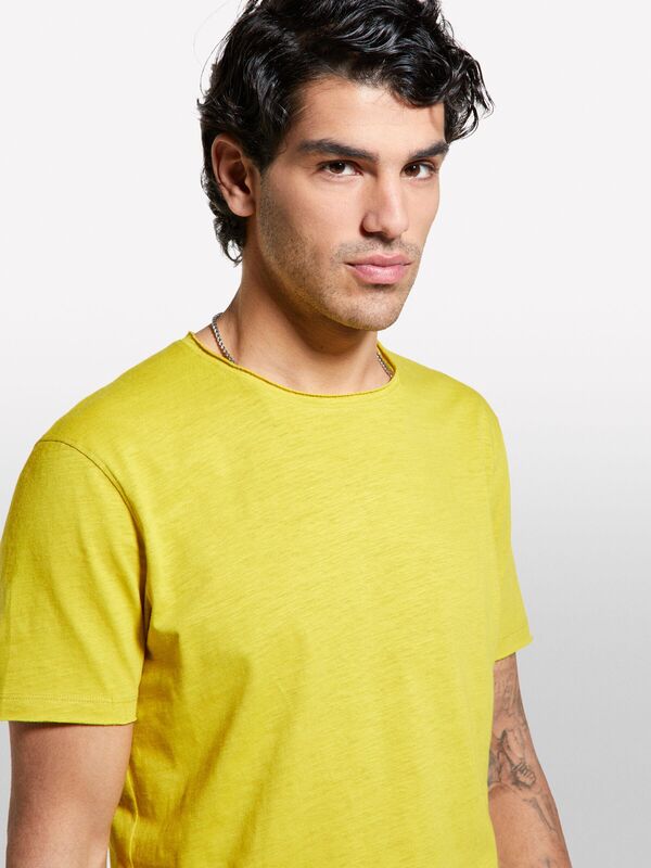 %100 Pamuk Bisiklet Yaka Slim Fit Slub T-Shirt Erkek Hardal Sarı T-Shirt - 325P3WF0S101K