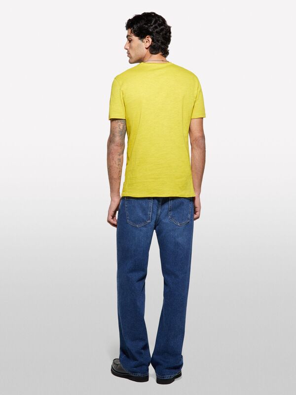 Sisley - %100 Pamuk Bisiklet Yaka Slim Fit Slub T-Shirt Erkek Hardal Sarı T-Shirt - 325P3WF0S101K