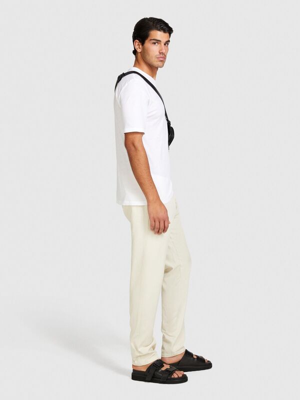 %100 Pamuk Dikişsiz Yaka Detaylı T-Shirt Erkek Beyaz T-Shirt - 324P3P7XS103K