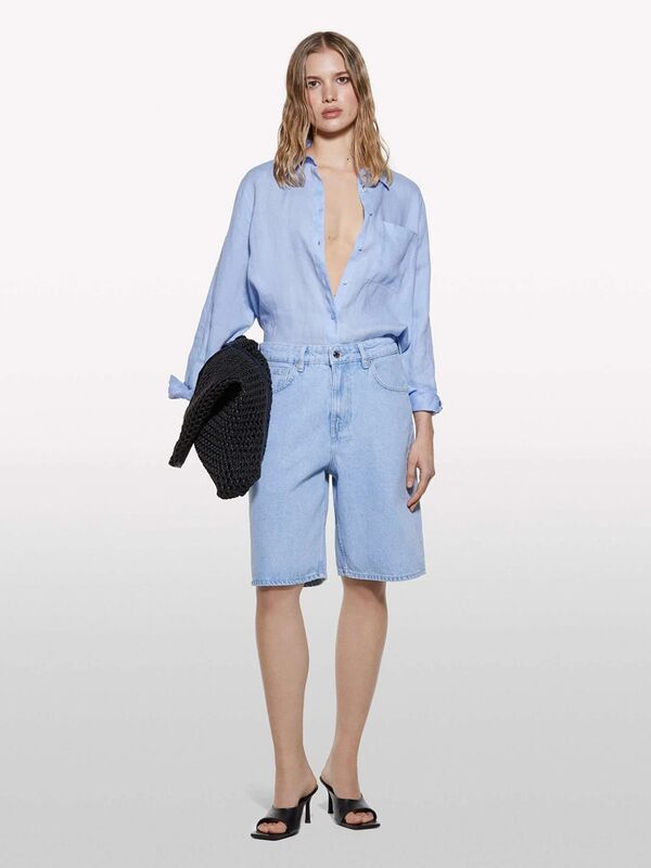 Sisley - %100 Pamuk Düşük Bel Relax Fit Bermuda Denim Şort Kadın Mavi Denim Şort - 325P4W9KL901L