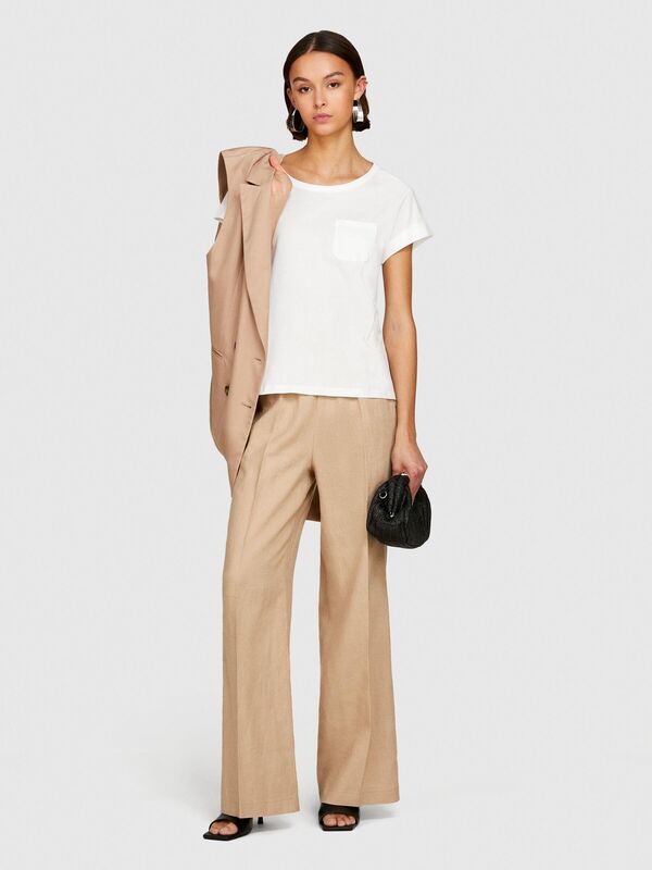 %100 Pamuk Geniş Bisiklet Yaka Dar Kesim Düz T-Shirt Kadın Kırık Beyaz T-Shirt - 324P3I1XL1058