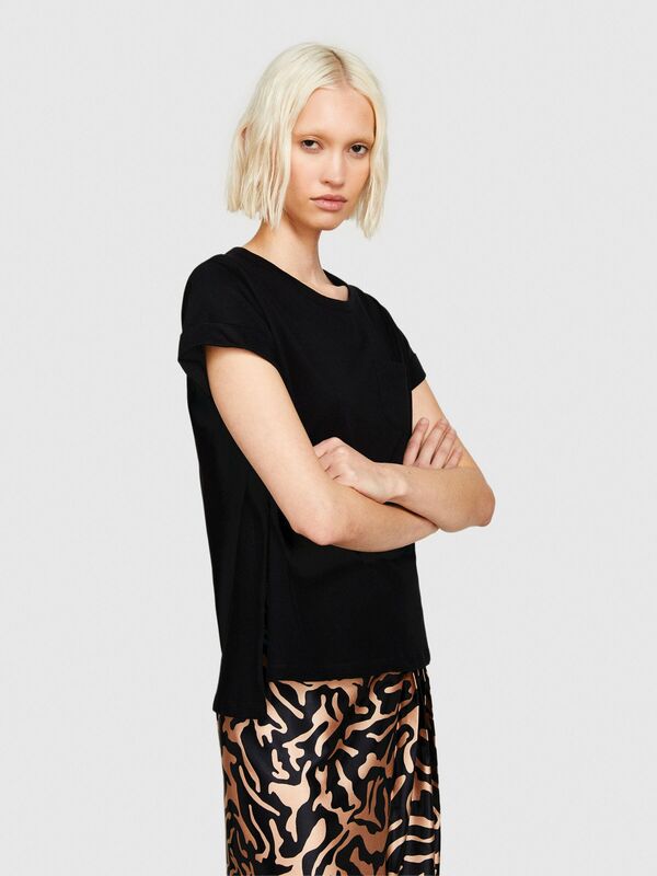 Sisley - %100 Pamuk Geniş Bisiklet Yaka Dar Kesim Düz T-Shirt Kadın Siyah T-Shirt - 324P3I1XL1058