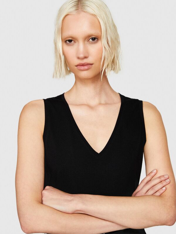 %100 Pamuk Kalın Askılı V Yaka Atlet Kadın Siyah Atlet - 324P3I1XLH00S