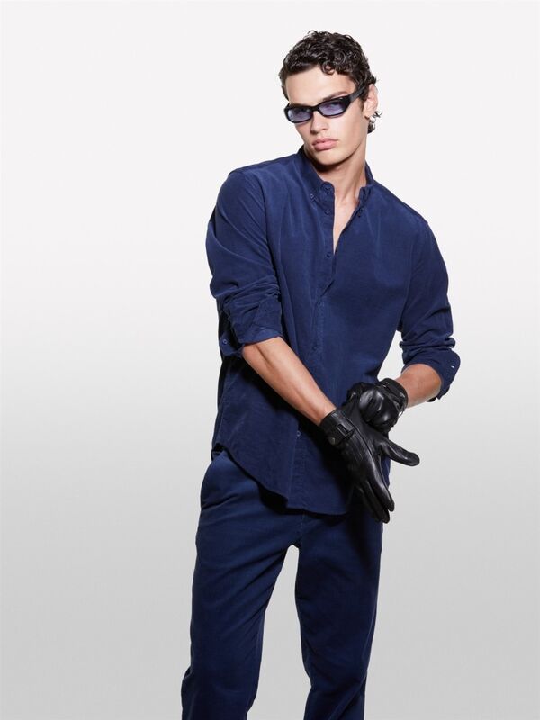 Sisley - %100 Pamuk Normal Kesim Düğmeli Yaka Kadife Gömlek Erkek Soluk Lacivert Gömlek - 324A544SSQ048