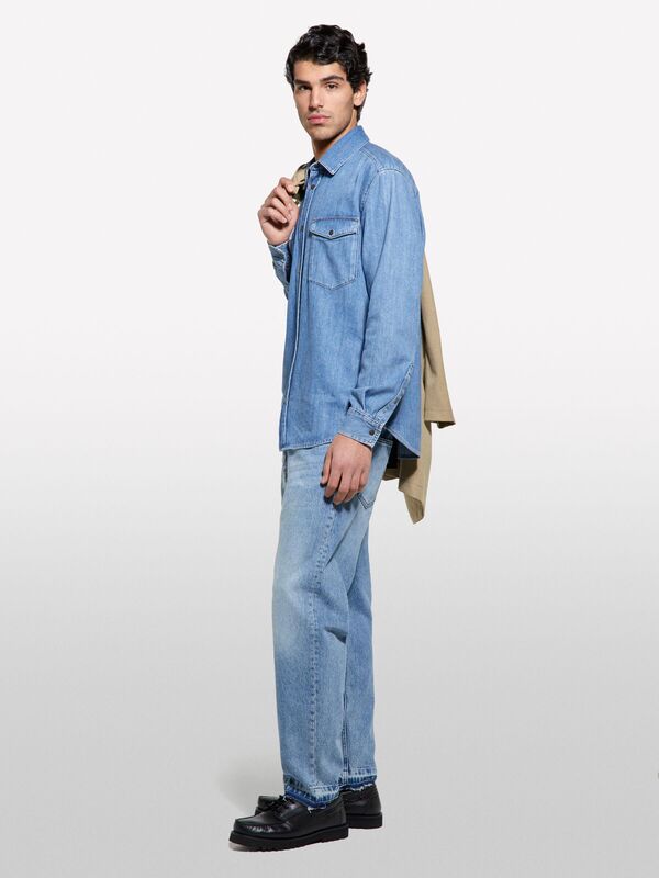 Sisley - %100 Pamuk Önü 2 Cepli Regular Fit Denim Gömlek Erkek Mavi Denim Gömlek - 325P53GESQ04G