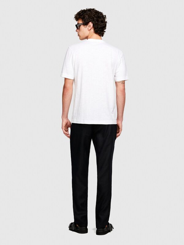 Sisley - %100 Pamuk Önü Fotoğraf Baskılı Bisiklet Yaka T-Shirt Erkek Beyaz T-Shirt - 324P3WF0S103M