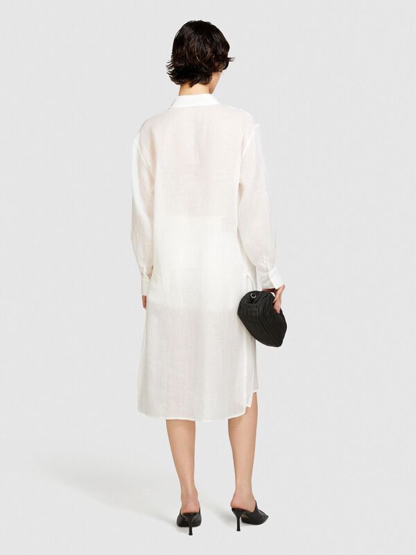 Sisley - %100 Rami Önü Düğmeli Yanları Yüksek Yırtmaçlı Gömlek Kadın Kırık Beyaz Gömlek - 324P58IVLQ077