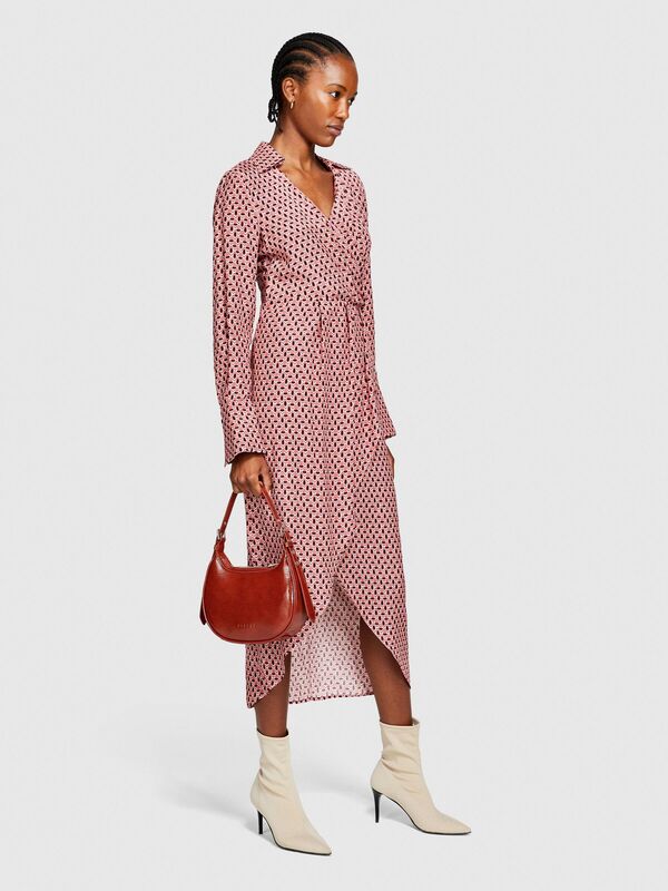 Sisley - %100 Viskoz Desenli Gömlek V Yaka Anvelop Elbise Kadın Siyah Elbise - 323A4UTSLV049