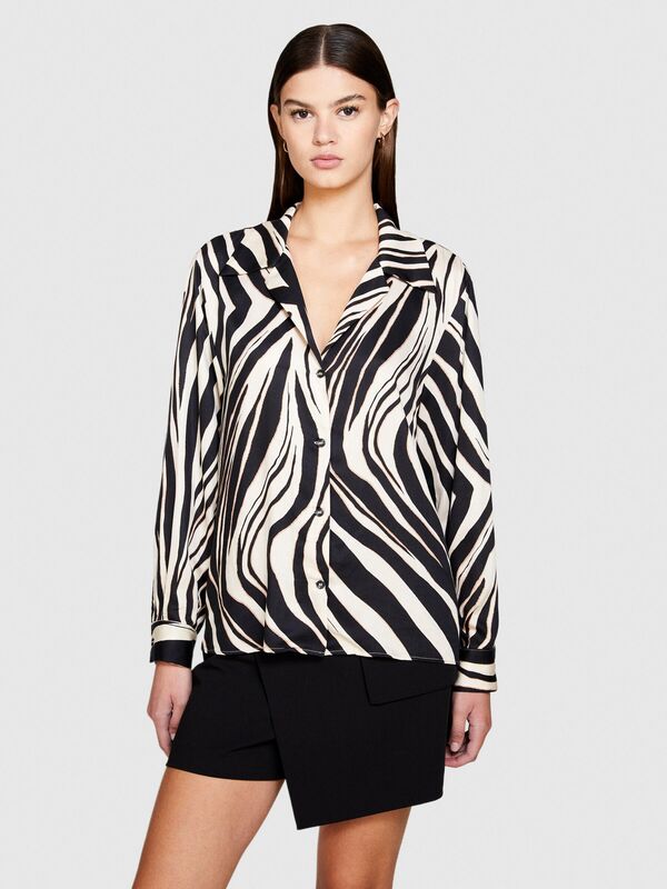 %100 Viskoz Desenli Gömlek V Yaka Saten Gömlek Kadın Mavi Gömlek - 323A53CRLQ05U