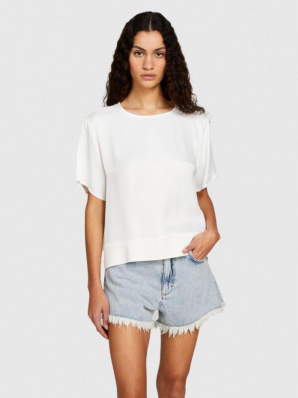 %100 Viskoz Etek Ucu Ribanalı Yırtmaçlı Geniş Yaka Bluz Kadın Beyaz Bluz - 324P52BZLQ075