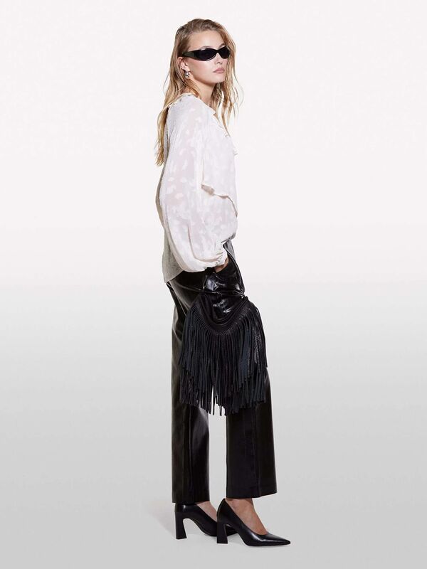 %100 Viskoz Fırfır Detaylı Rahat Kesim V Yaka Bluz Kadın Mavi Bluz - 324A5RL8LQ084