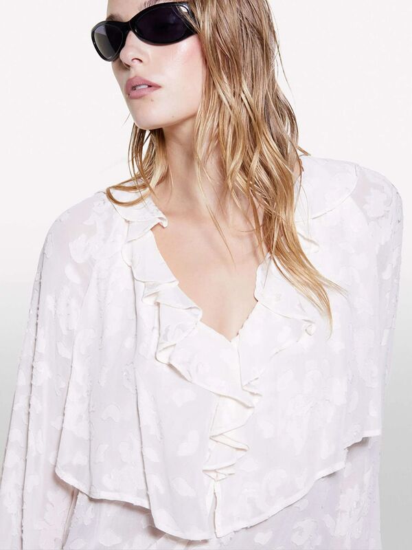 %100 Viskoz Fırfır Detaylı Rahat Kesim V Yaka Bluz Kadın Mavi Bluz - 324A5RL8LQ084