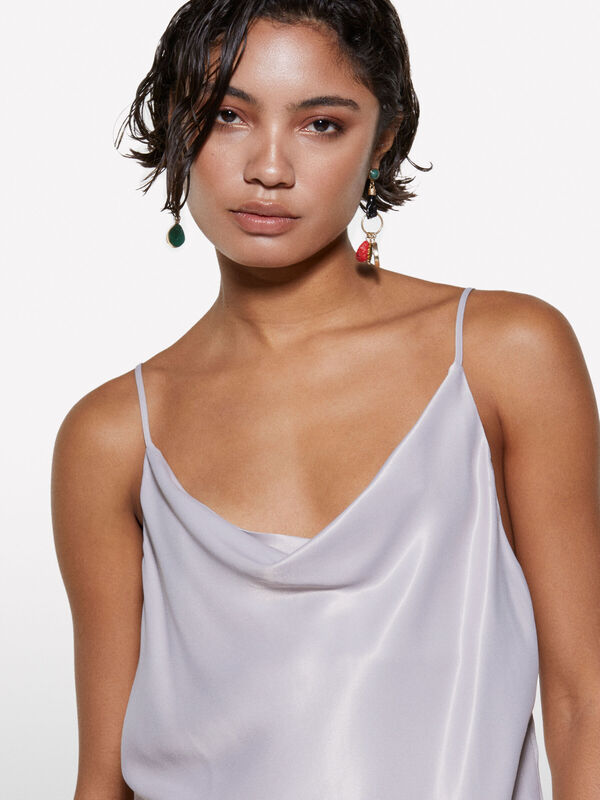 %100 Viskoz Saten Degaje Yaka Askılı Üst Kadın Gri Bluz - 325P52BZLH01N