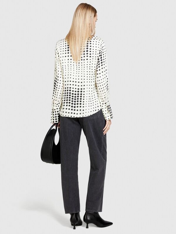 Sisley - %100 Viskoz Tamamı Baskılı Normal Kalıp Gömlek Kadın Mor Gömlek - 324P5URYLQ06E