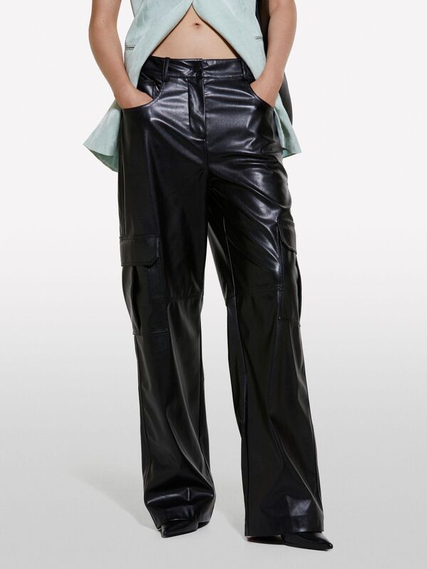 5 Cepli Düz Paça Kargo Pantolon Kadın Siyah Pantolon - 324A45FSLF05N