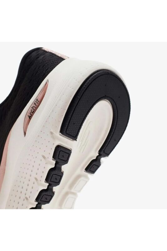 ARCH FİT 2.0 - GLOW THE DİSTANCE Kadın Siyah Spor Ayakkabı - 150067TK