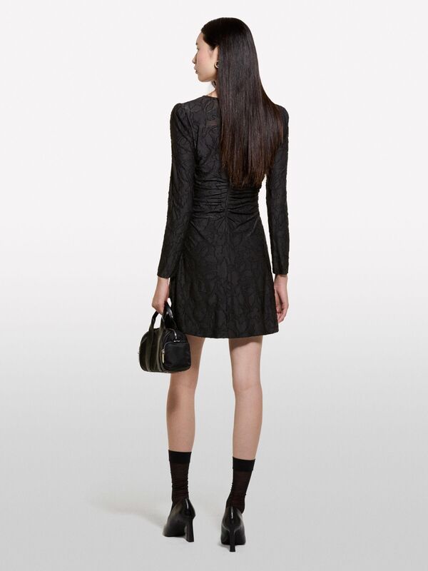 Sisley - Büzgü Detaylı Uzun Kollu Derin V Yaka Mini Elbise Kadın Siyah Elbise - 324A4TY3LV06N