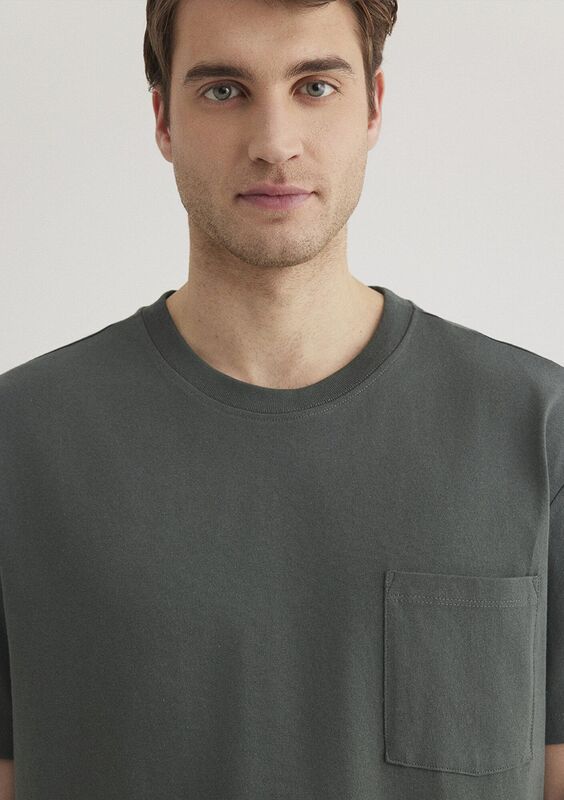 CEPLİ TİŞÖRT Erkek Yeşil Basic T-Shirt - M066248