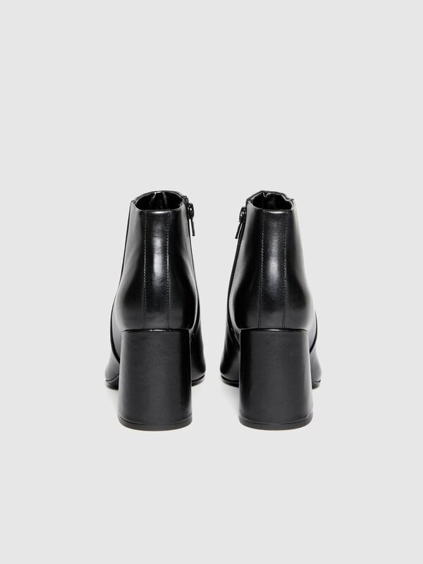 Deri Yarım Çizme Kadın Siyah Çizme - 323A8G9LWD01Z