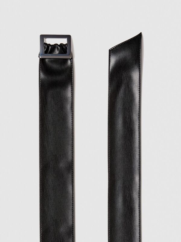 Sisley - Dikdörtgen Tokalı Suni Deri Kemer Kadın Siyah Kemer - 324P69YGWL01Z