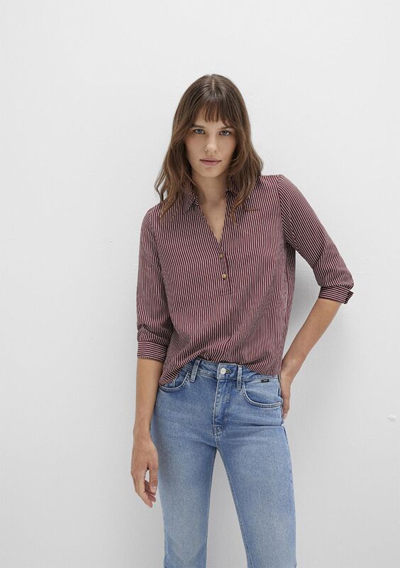 Mavi - DÜĞME DETAYLI BLUZ Kadın Kırmızı Bluz - M122400