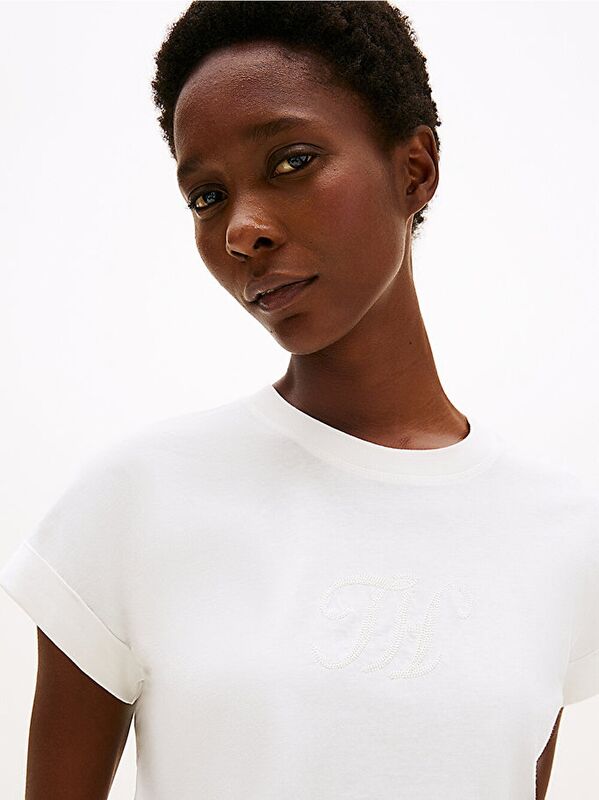 FLORAL SCRIPT MDRN C-NK SS TEE Kadın Beyaz T-Shirt - WW0WW47157