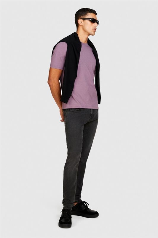 Helsinki Skinny Fit Ultra Esnek Denim Pantolon Erkek 800 T-Shirt - 323A4Y7V576L9