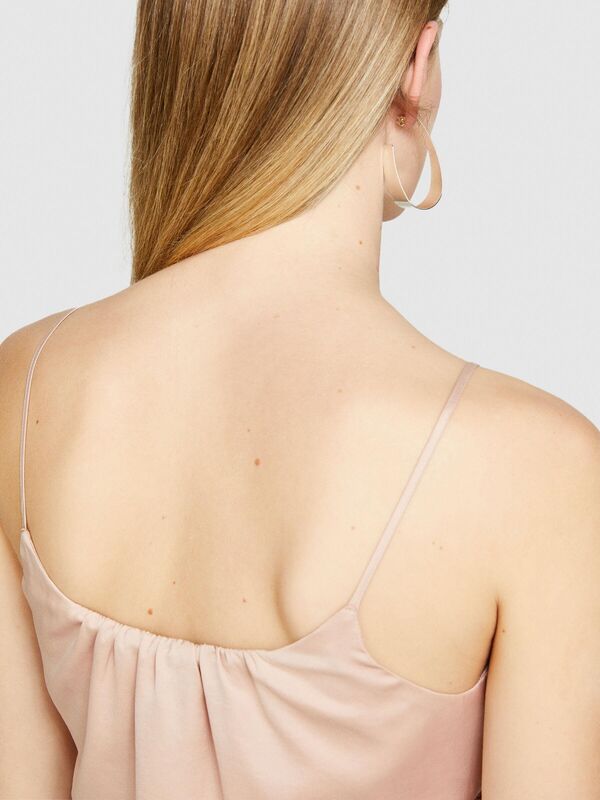 İnce Askılı Derin Büzgü Yakalı Üst Kadın 04W Bluz - 324P51MGLH016