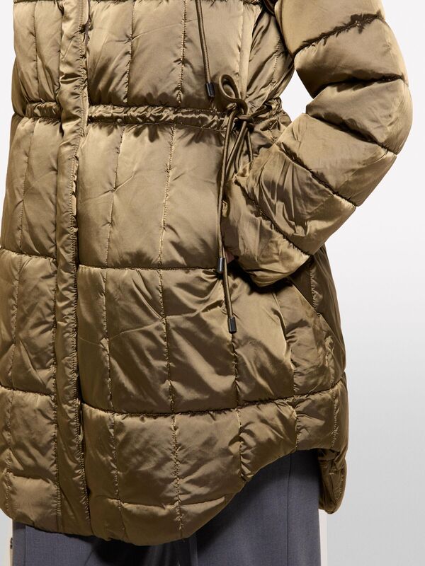 Kapüşonlu Beli Büzgülü Gizli Fermuar Kapamalı Mont Kadın Haki Mont - 324A2E3XLN052