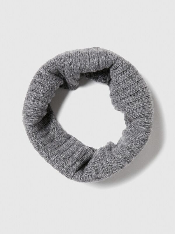 Sisley - Kaşmir Karışımlı Boyunluk Erkek Siyah Atkı Bere Eldiven - 323A122HSU001