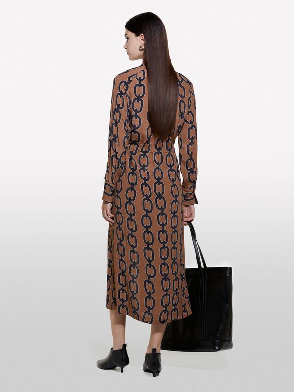 Kdn_%100 Viskoz Tamamı Baskılı Yırtmaçlı Uzun Gömlek Elbise Kadın Kahverengi Mix Gömlek - 324A45ADLV06C