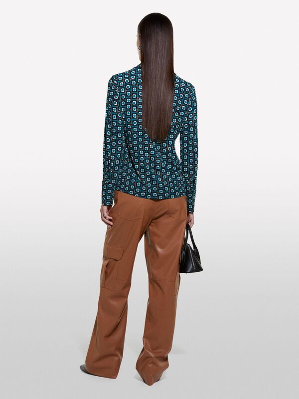 Kdn_Tamamı Baskılı Dar Kesim Uzun Kollu Gömlek Kadın Koyu Yeşil Mix Gömlek - 324A52D3LQ07H