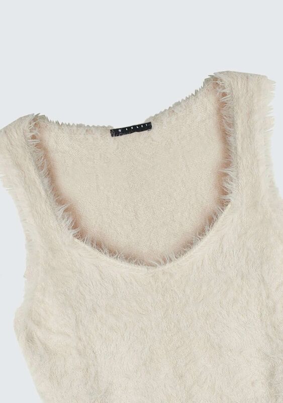 Kdn_Viskoz Karışımlı Dar Kesim Derin V Yaka Askılı Üst Kadın Şampanya Bluz - 324A19VBMH00E