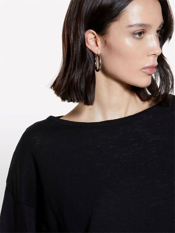 Keten Karışımlı Bisiklet Yaka Oversize T-Shirt Kadın Siyah T-Shirt - 325P105GM106H