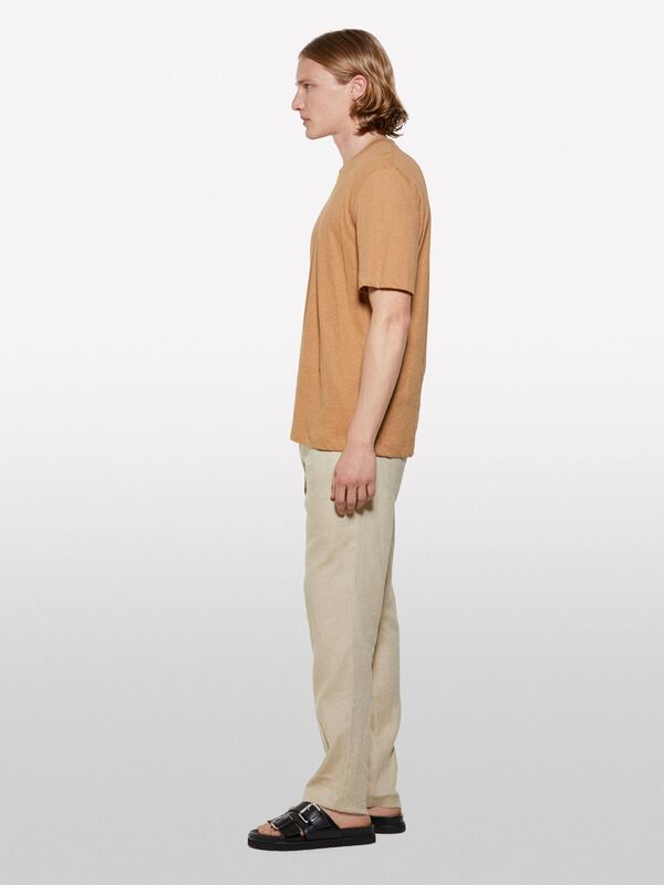 Keten Karışımlı Bisiklet Yaka Regular Fit T-Shirt Erkek Kahverengi T-Shirt - 325P3D8FS104L