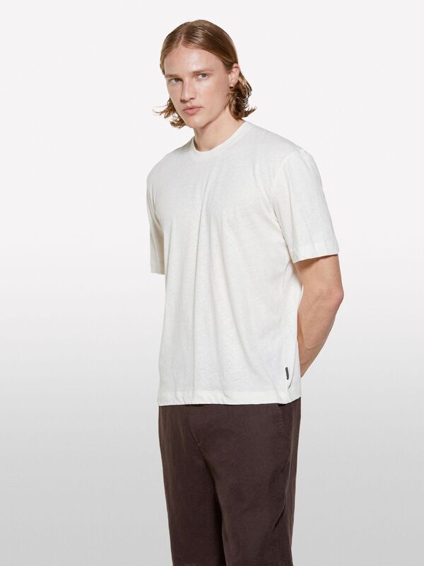 Keten Karışımlı Bisiklet Yaka Regular Fit T-Shirt Erkek Krem T-Shirt - 325P3D8FS104L