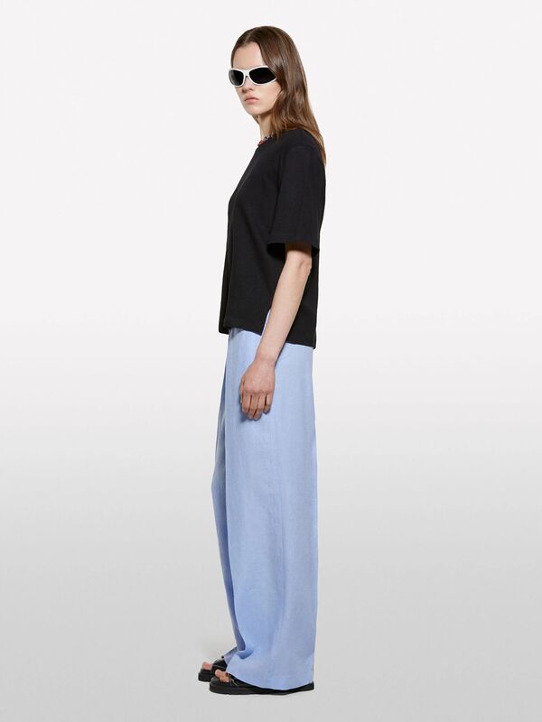 Keten Karışımlı Bisiklet Yaka T-Shirt Kadın Siyah T-Shirt - 325P3UTFL107C