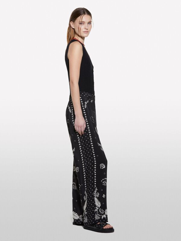 Keten Karışımlı Slim Fit Triko Yelek Kadın Siyah Yelek - 325P105GM602J